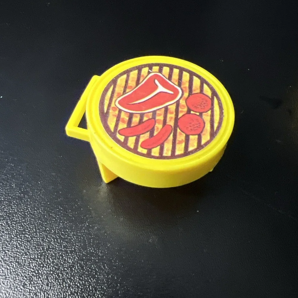 Vintage Fisher Price‎ Little People Yellow BBQ Grill #492-3